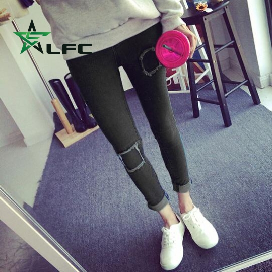 QUẦN JEANS DÀI RÁCH VUÔNG